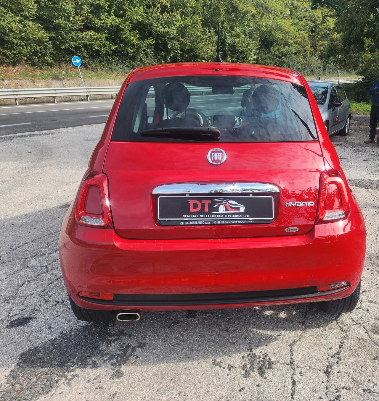 Fiat 500 1.0 Hybrid Red