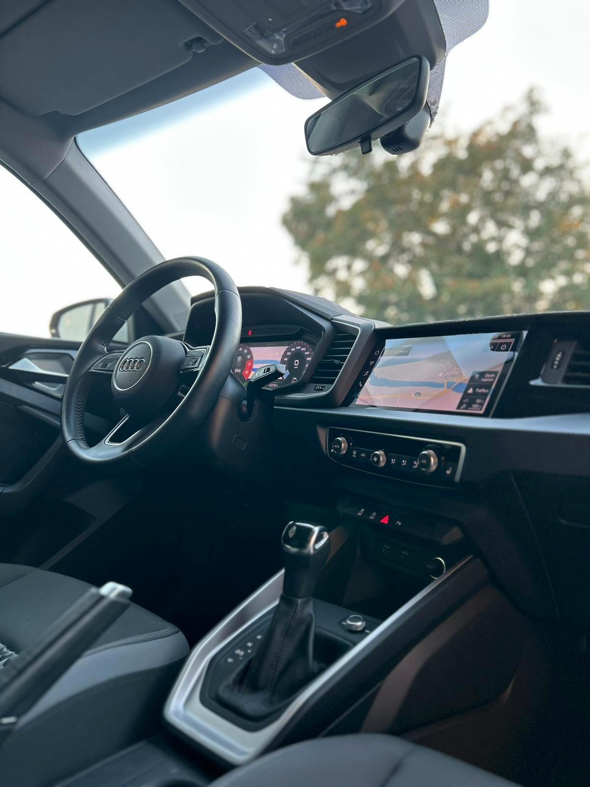 Audi A1 SPB 35 TFSI S tronic Identity Black