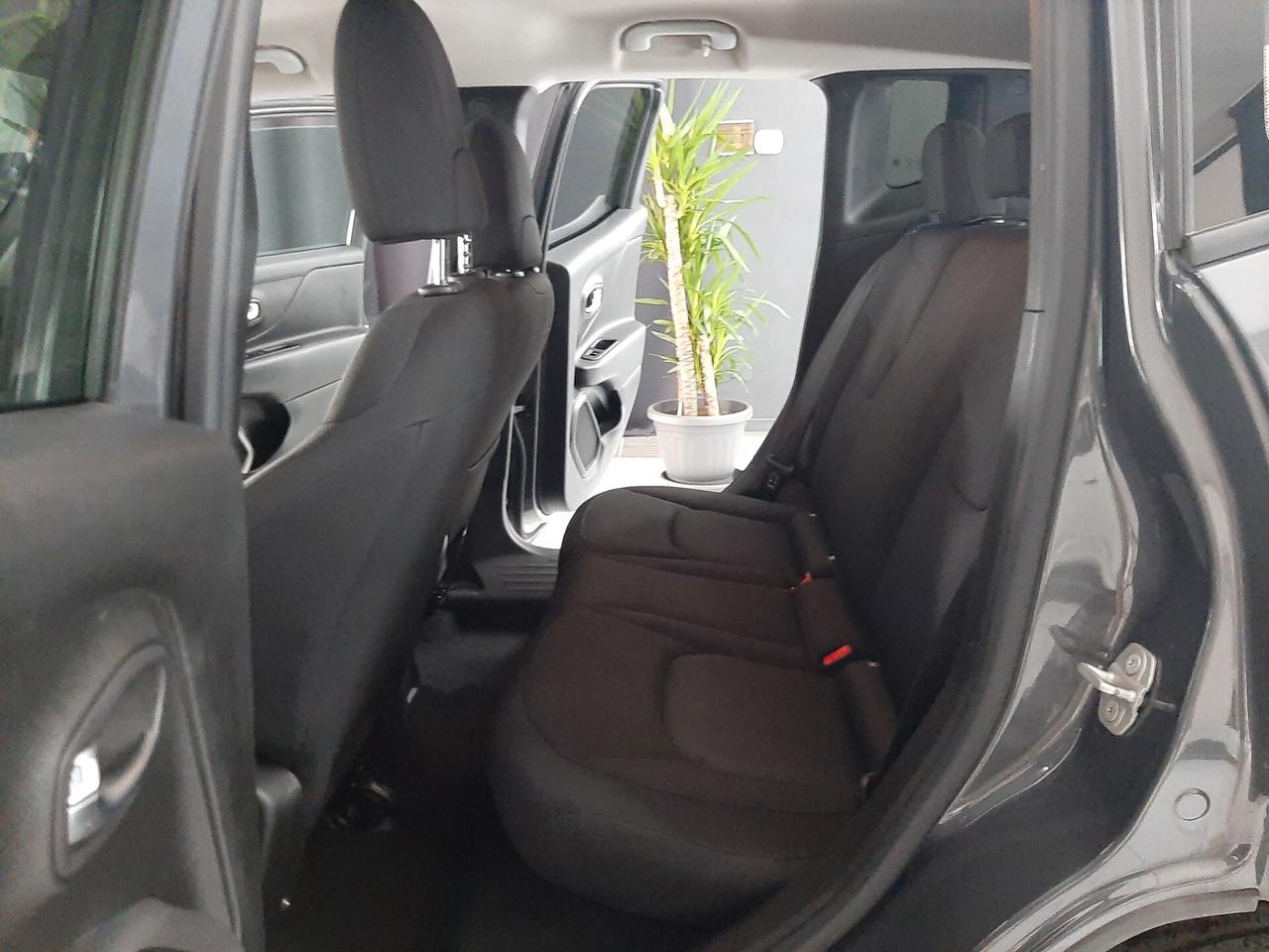 Jeep Renegade 1.6 Mjt 130 CV Longitude