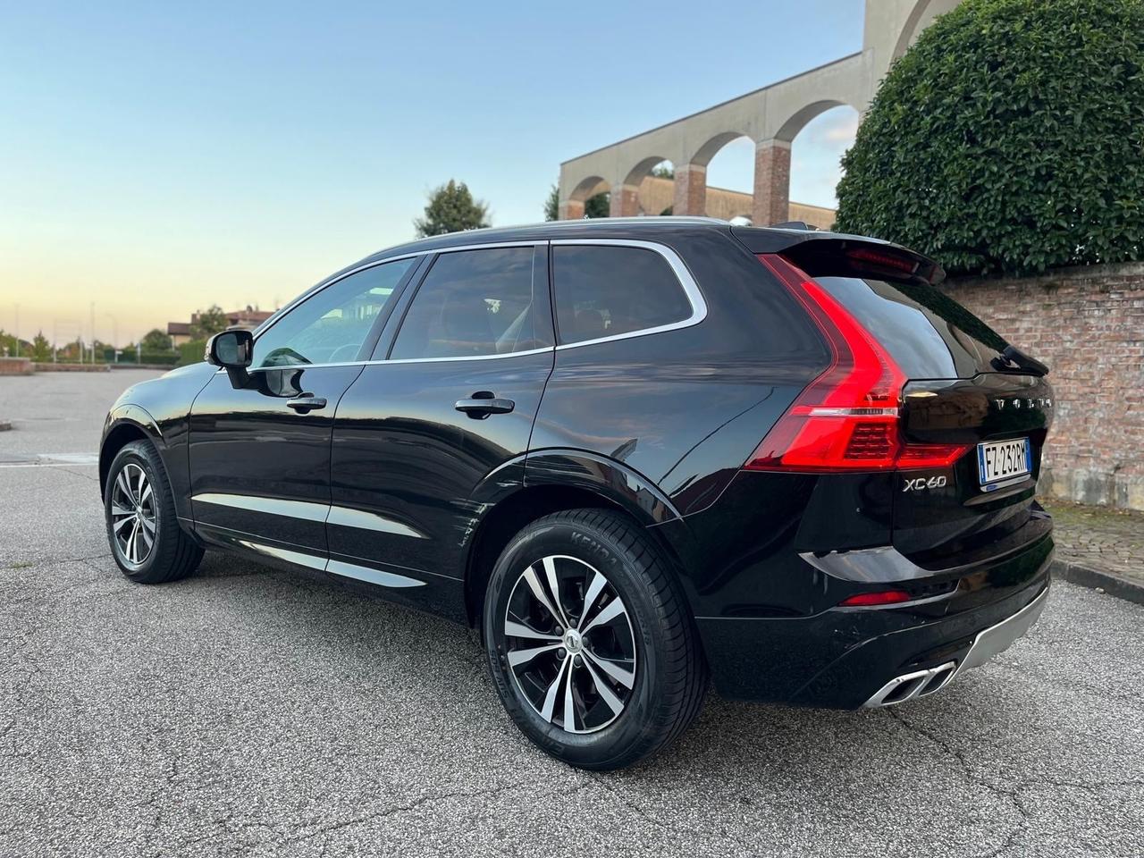 Volvo XC60 B4 (d) AWD Geartronic Inscription