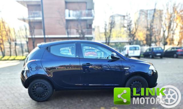 LANCIA Ypsilon 1.2 69 CV 5 porte GPL DELLA CASA Elefantino Blu