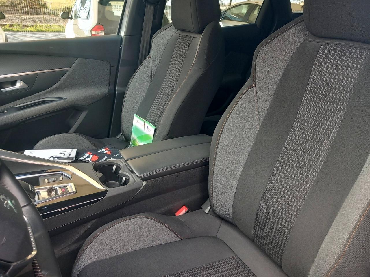 Peugeot 3008 BlueHDi 130 S&S Active KM 88000 NAVI LED SENSORI AUTOMATICA GARANZIA