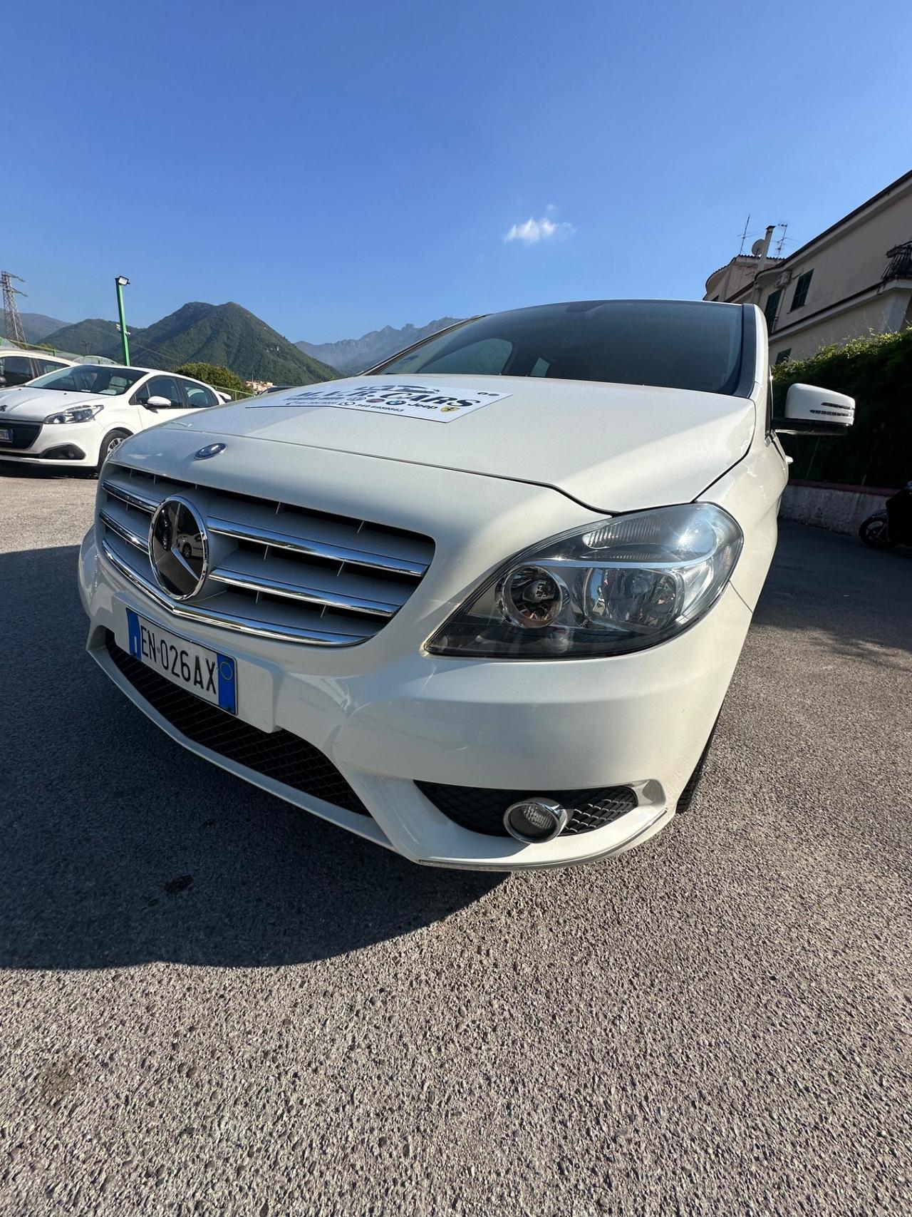 Mercedes-benz B 180 BlueEFFICIENCY Premium