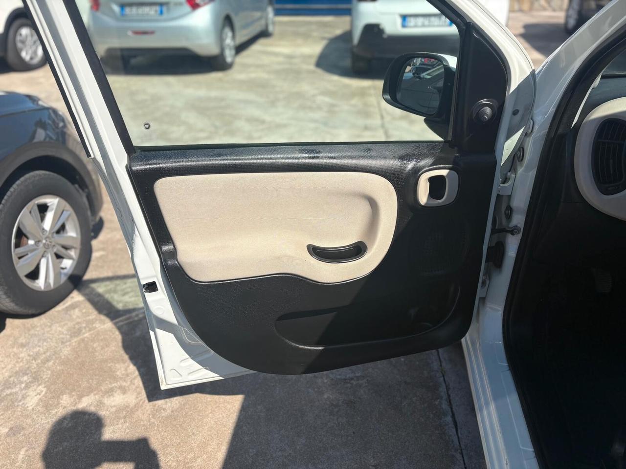 Fiat Panda 0.9 TwinAir Turbo Natural Power Lounge