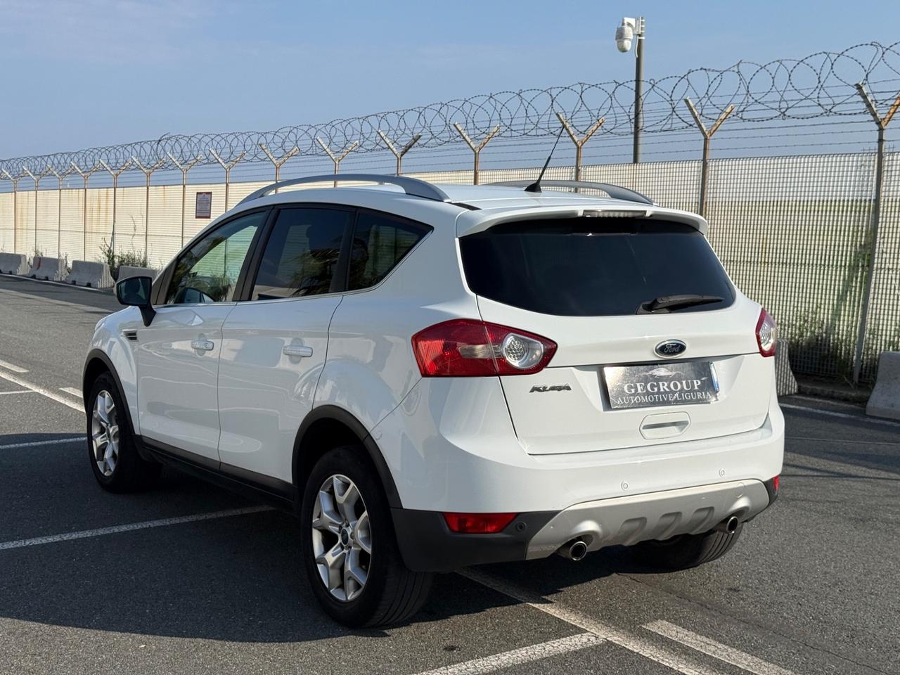 Ford Kuga 2.0 TDCi 140 CV 2WD Titanium DPF-FULL OPTIONAL