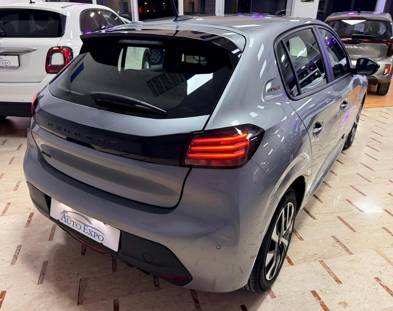 Peugeot 208 Style 1.2 75CV