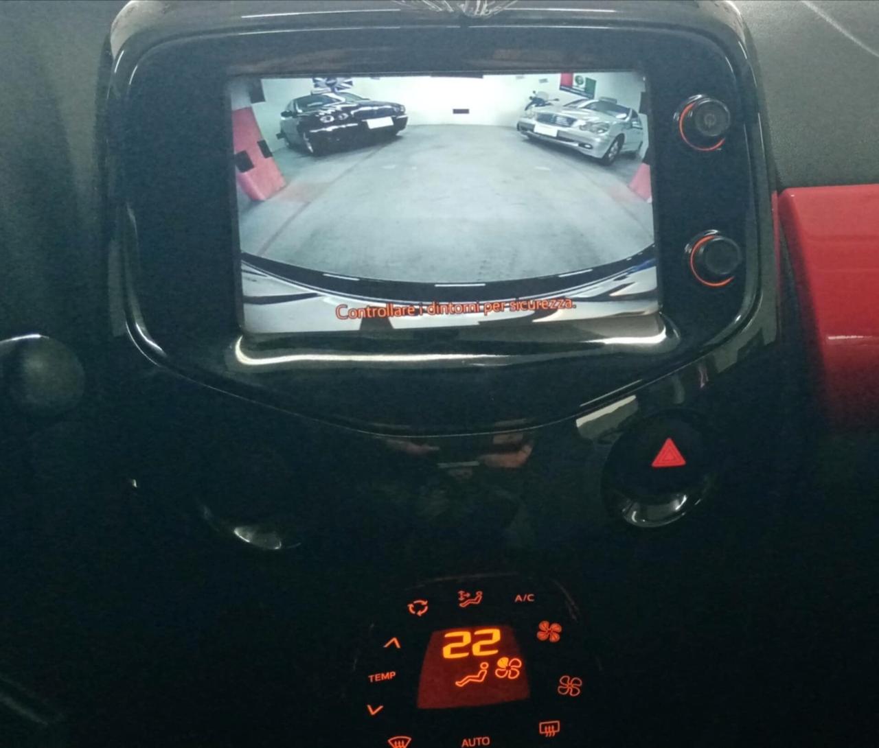 Toyota Aygo 1.0 VVT-i 69 CV 5 porte x-cite