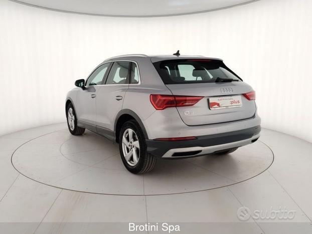 Audi Q3 35 TFSI Business Advanced S tronic