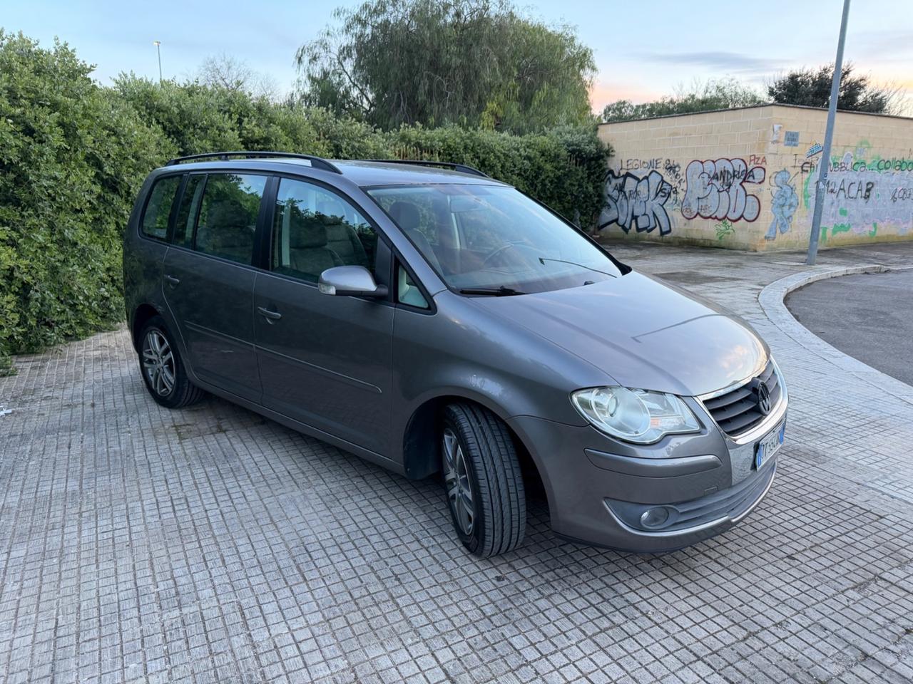 VOLKSWAGEN TOURAN 2009 7 POSTI 1.9 DIESEL *UNICOPROPRIETARIO