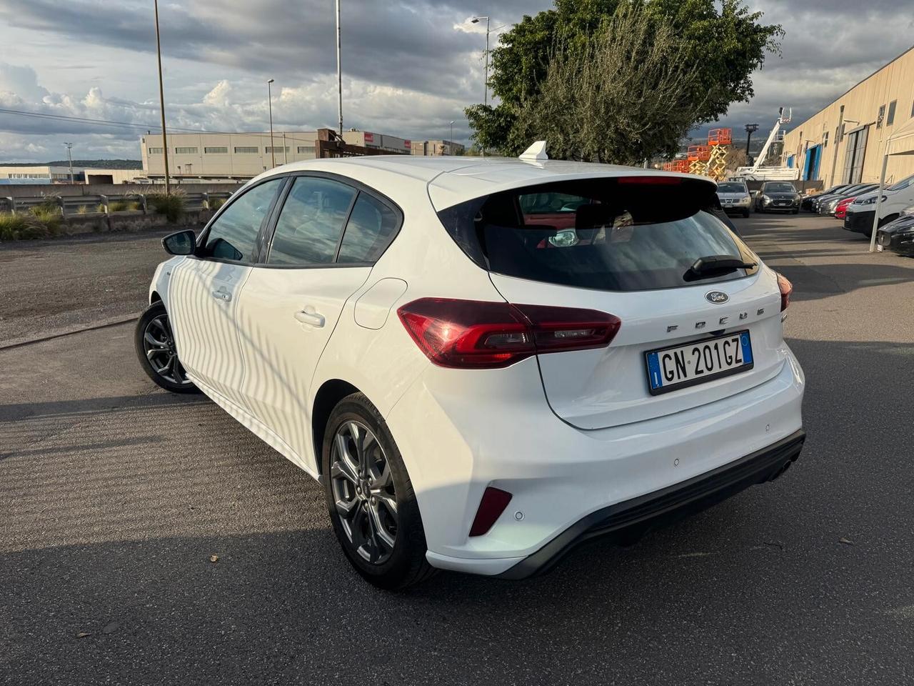 Ford Focus 1.0 Hybrid 125 CV Powershift 5P ST-Line X, Strafull