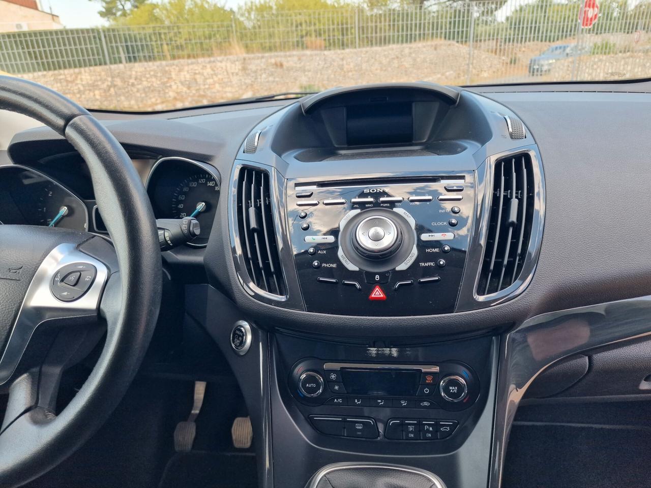 Ford Kuga 2.0 TDCI 140 CV 2WD Titanium