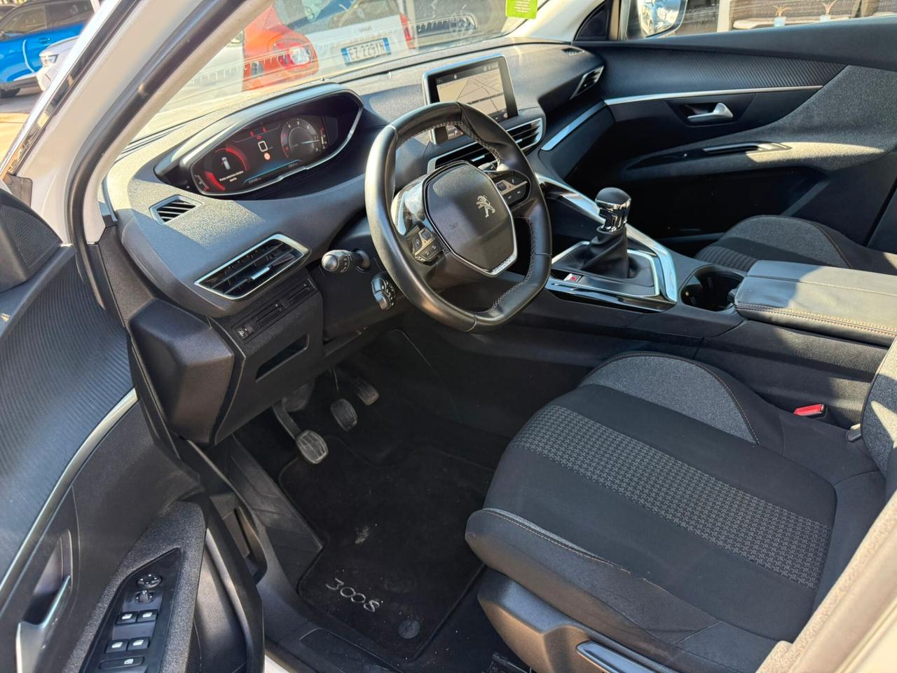 Peugeot 3008 BlueHDi 120 S&S EAT6 Active