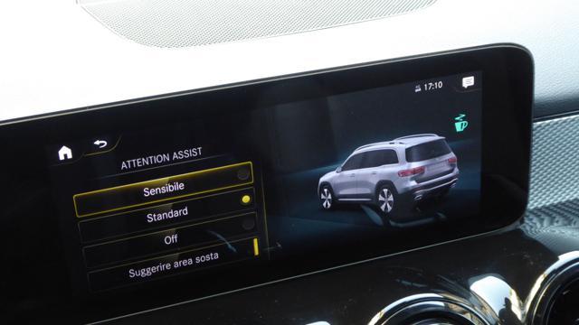 MERCEDES-BENZ GLB 200 d Automatic Sport