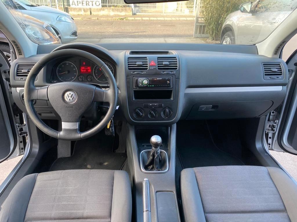 Volkswagen Golf 1.6 16V FSI 5p. Comfortline