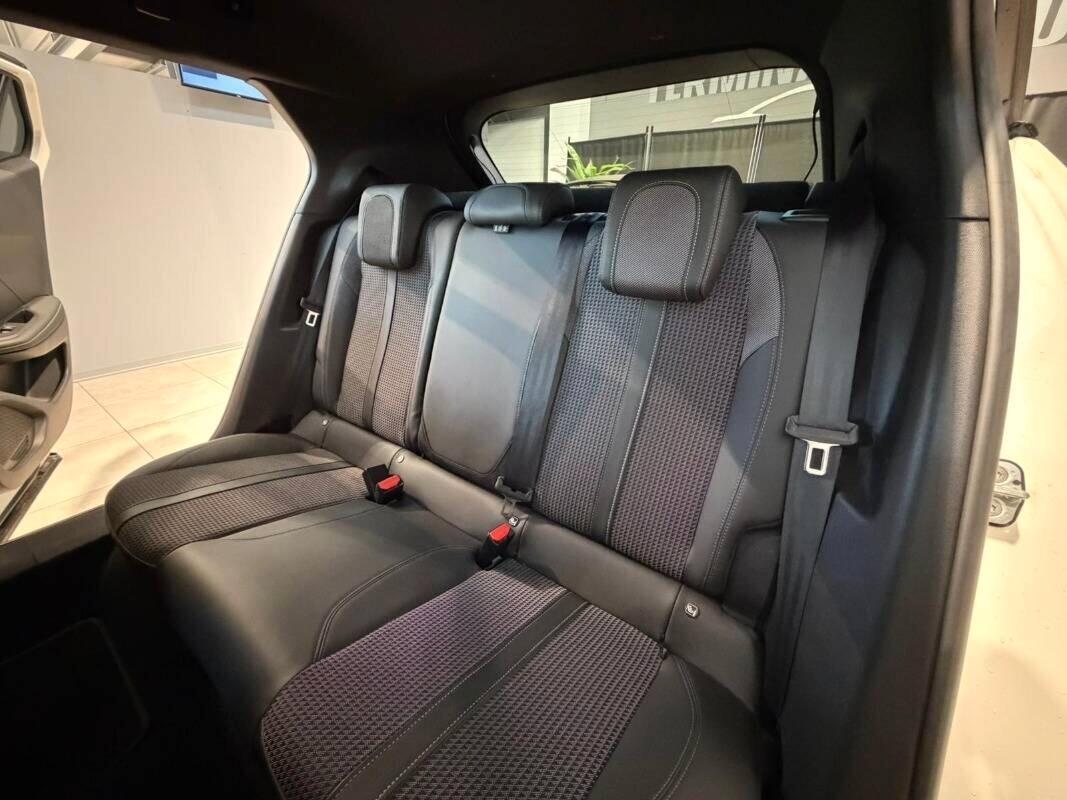 Peugeot 2008 BlueHDi 130 S&S EAT8 GT