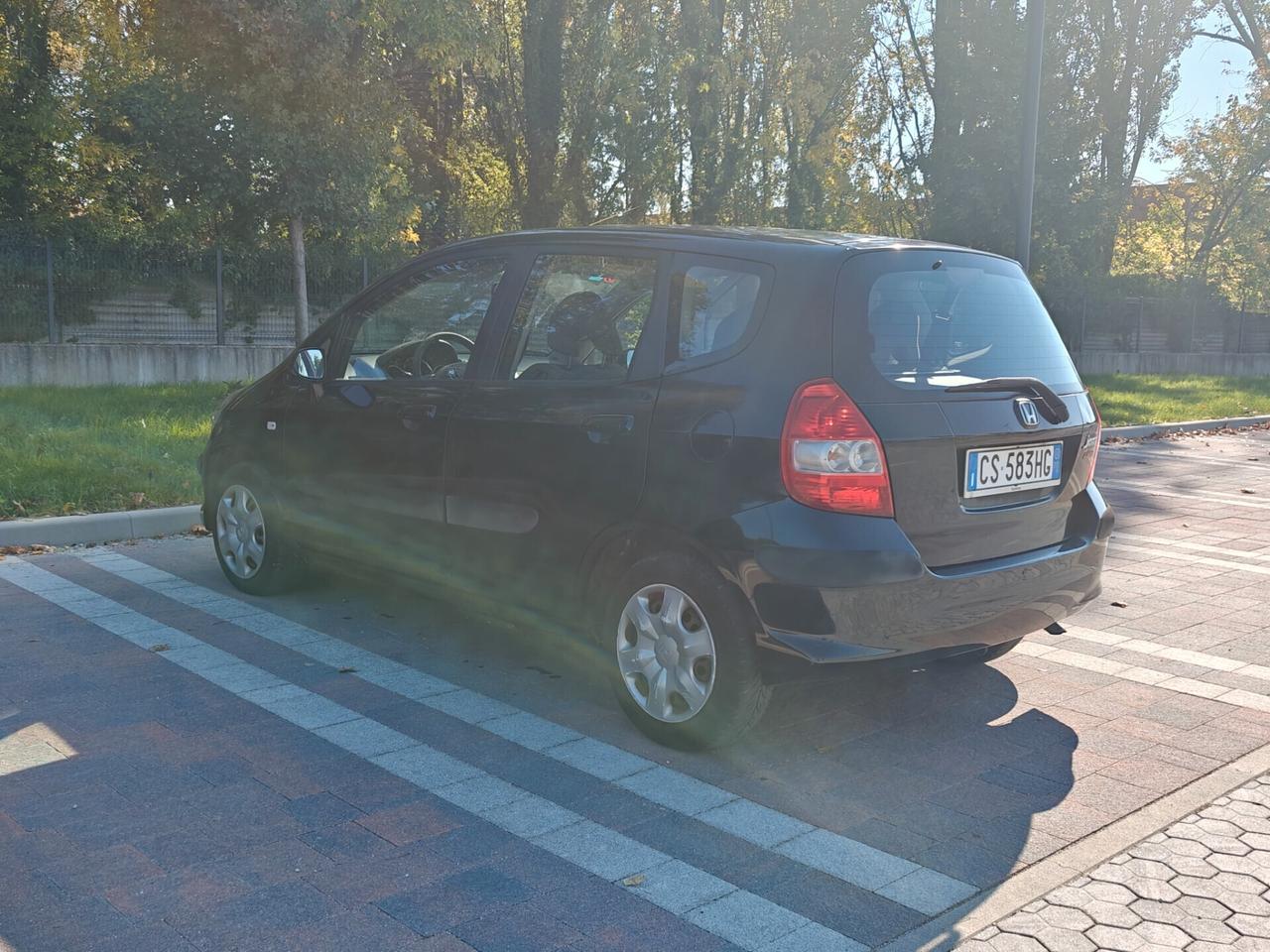 Honda Jazz 1.2 benzina 2004 – consumi bassi, neopatentati, economica, revisionata