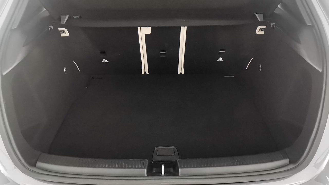 Mercedes-Benz Classe A - W177 2023 - A 200 d Progressive Advanced auto