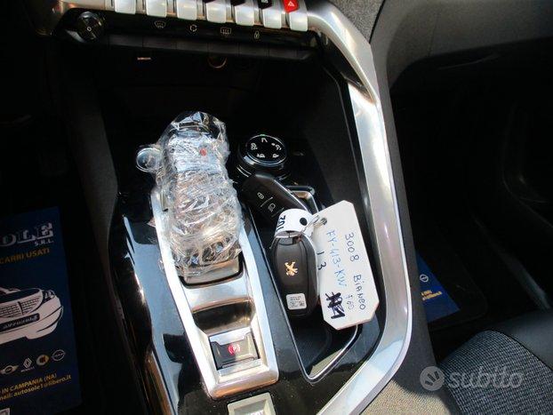 Peugeot 3008 NAVI/PDC/CAMERA/LED/CROMO