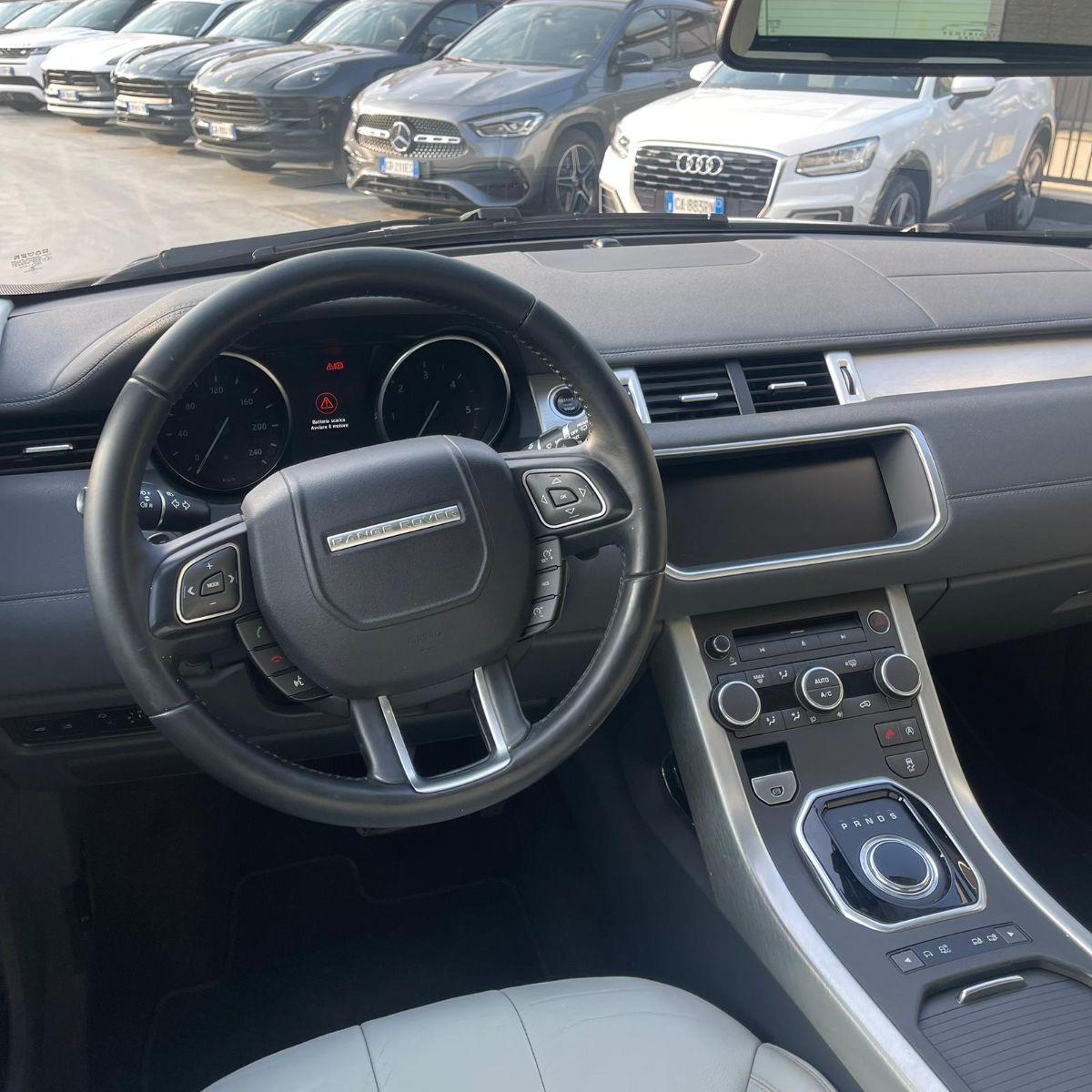 LAND ROVER - Range Rover Evoque - 2.2 TD4 5p. Dynamic