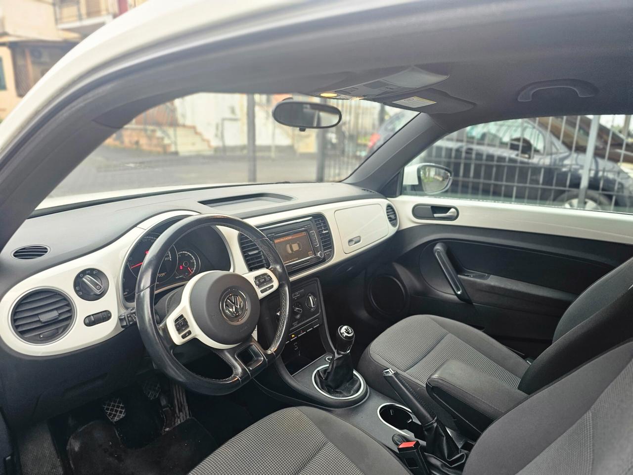 Volkswagen Maggiolino 1.6 TDI Design