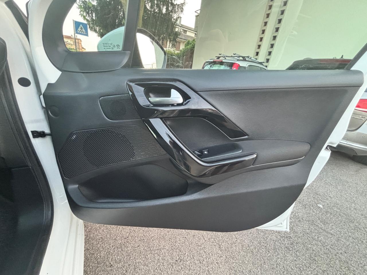 Peugeot 208 PureTech 68 5porte Access