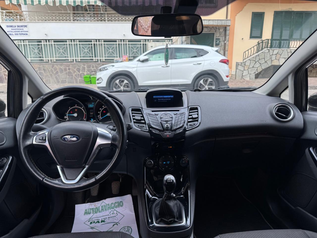 Ford Fiesta 1.5 TDCi 75CV 5 porte Titanium