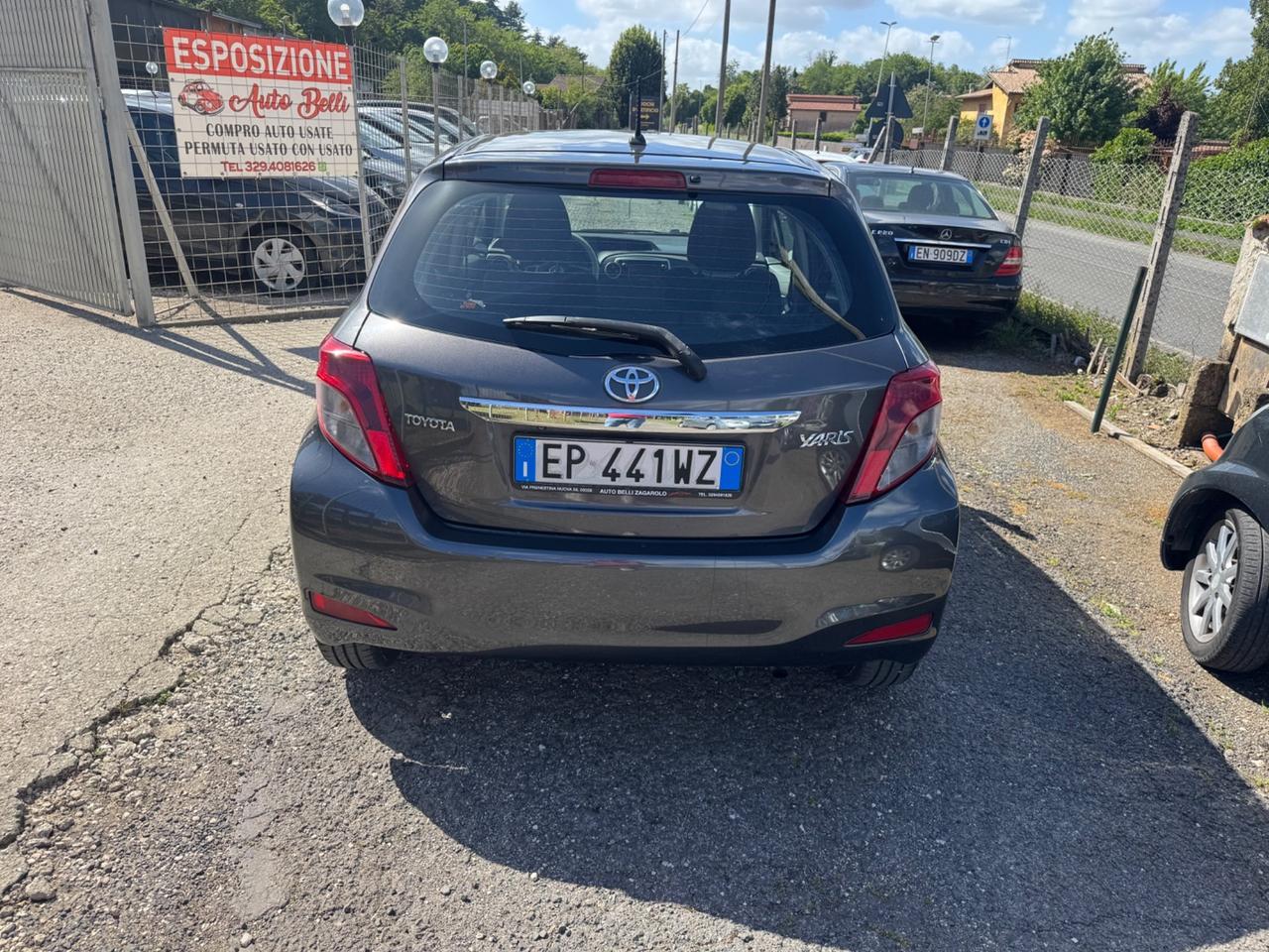 Toyota Yaris 1.0 5 porte Lounge NEOPATENTATI