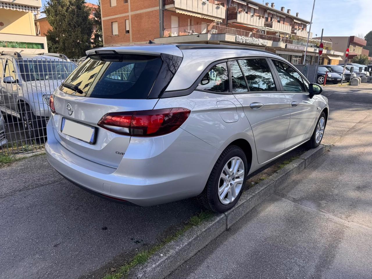Opel Astra 1.6 CDTi AUTOCARRO 5 POSTI garanzia 12mesi