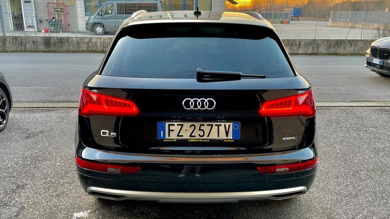 Audi Q5 40 TDI quattro S tronic Sport LED