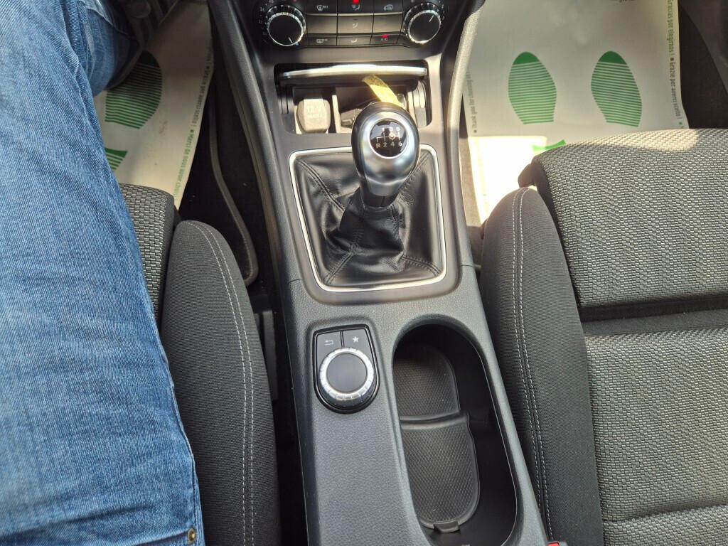 Mercedes GLA 180 d Manuale NAVI LED