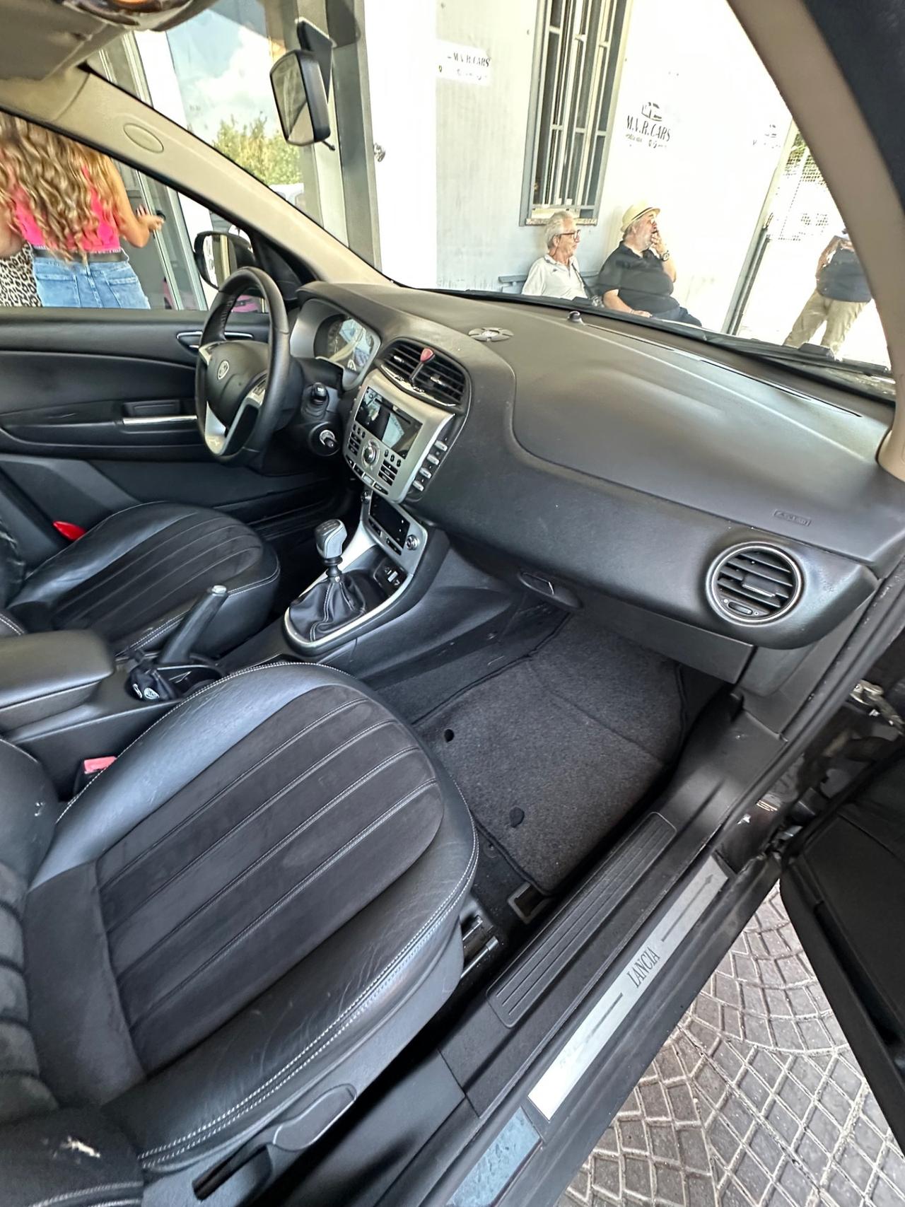 Lancia Delta 1.4 T-Jet 120 CV Silver Ecochic GPL