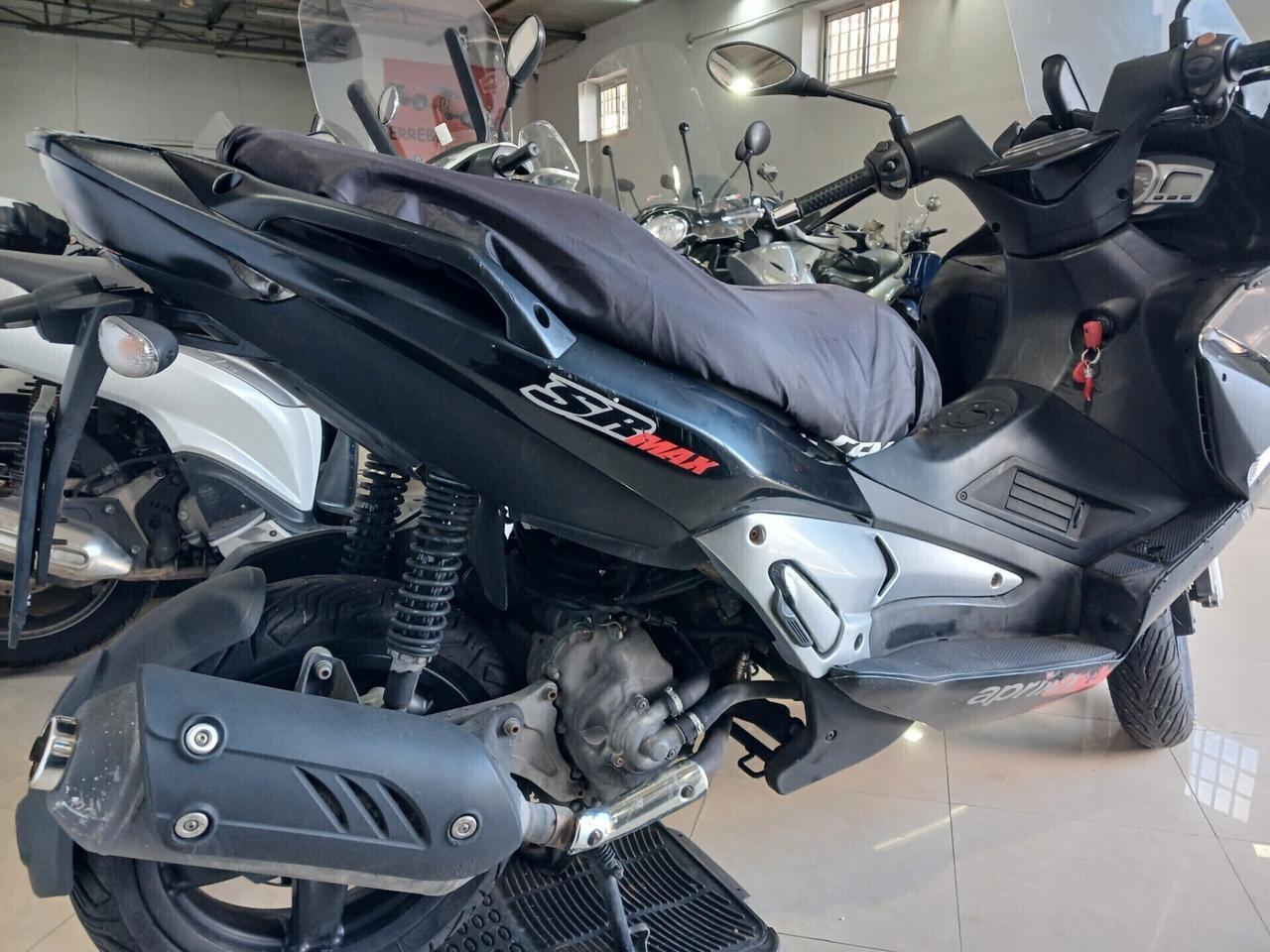 Aprilia SR Max 300 GARANTITO 12 MESI