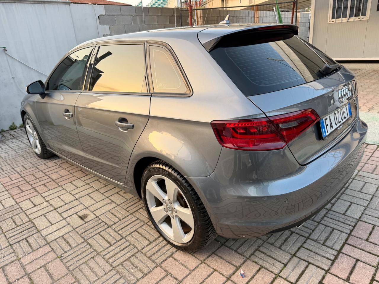 Audi A3 Sportback 1.6 TDI Ambition - GARANZIA