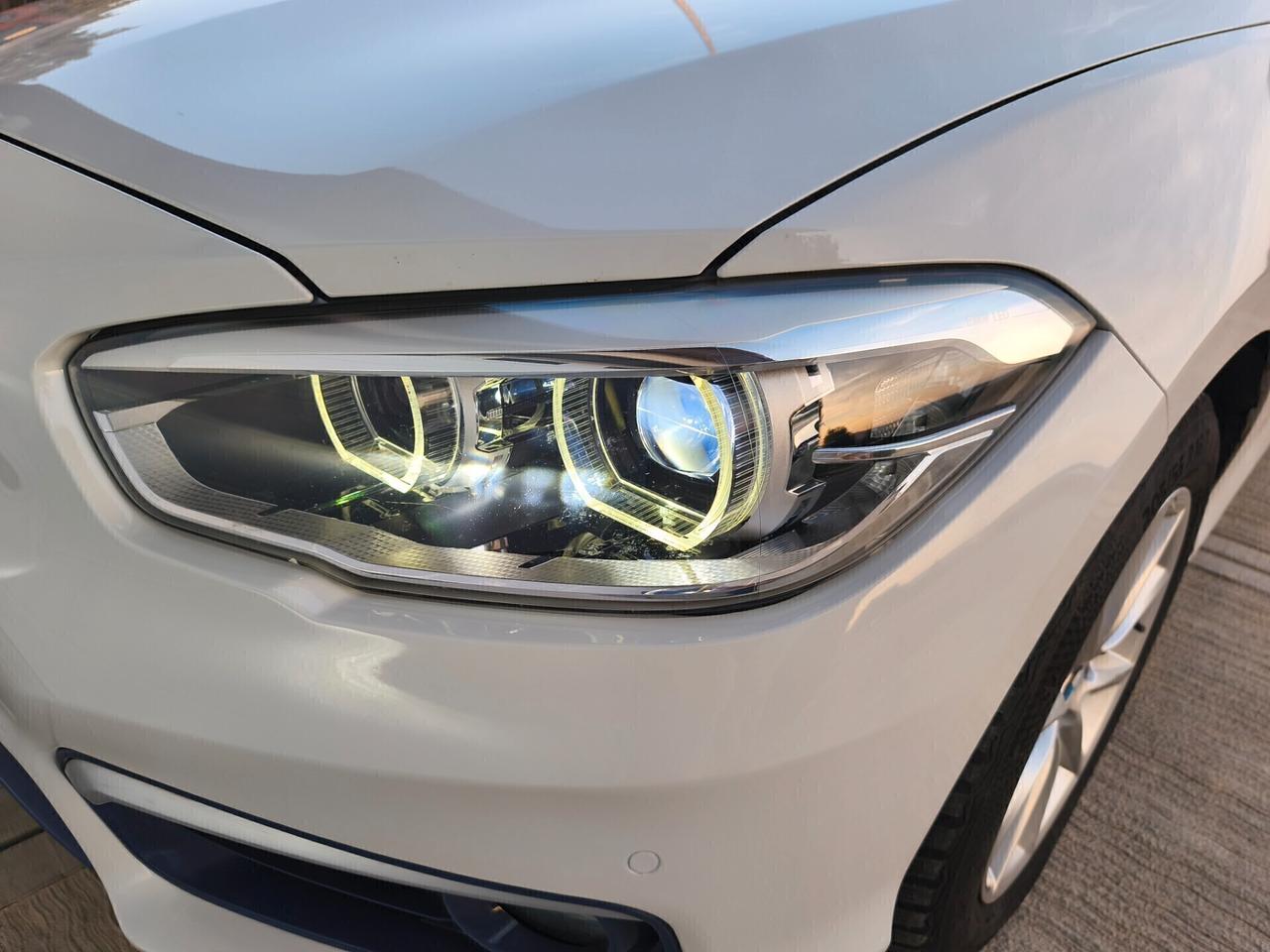 Bmw 118 118d 5p. Urban