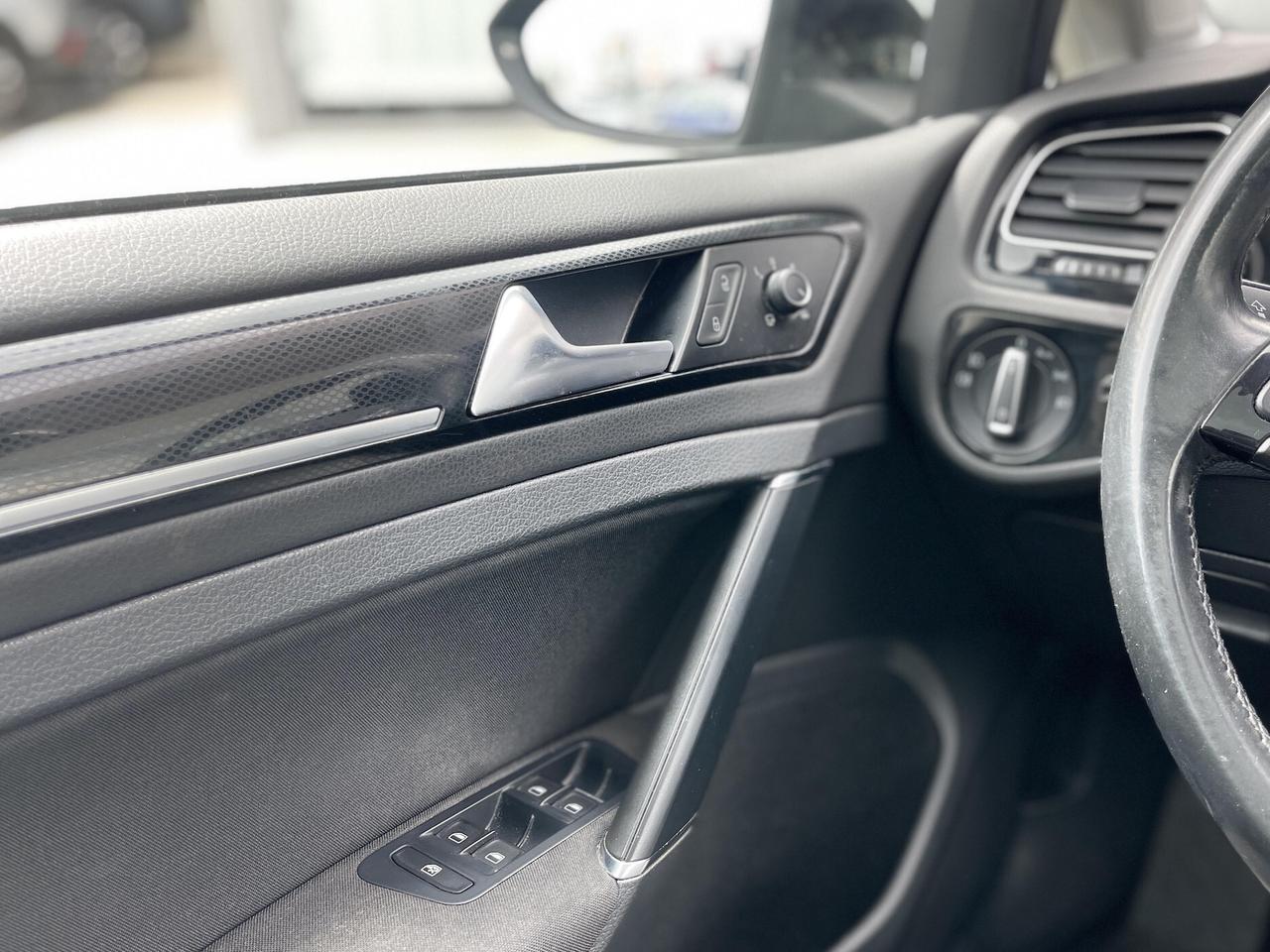 Volkswagen Golf 1.4 Benzina 140CV E5 Automatica - 2013