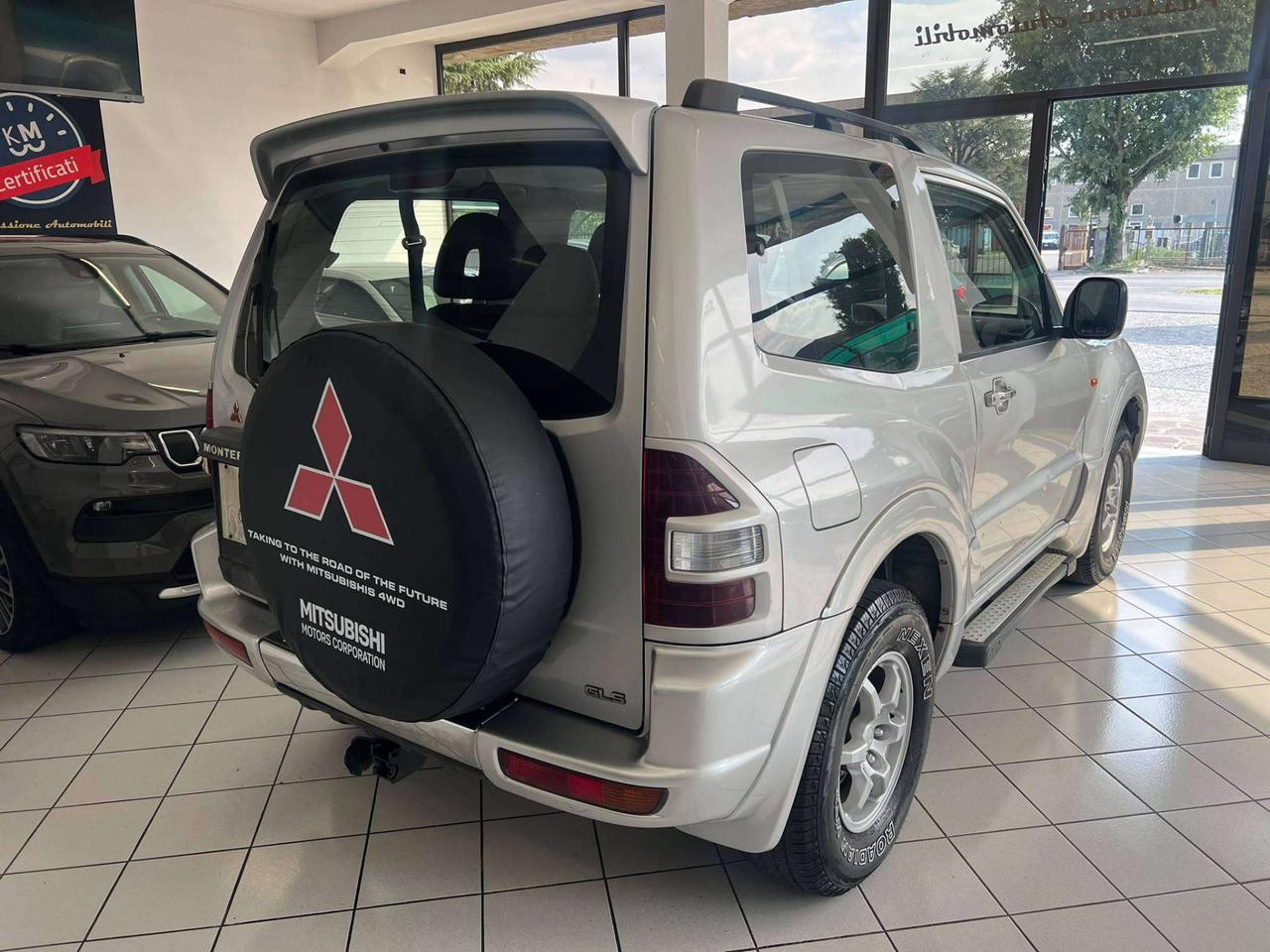 Mitsubishi Pajero Pajero III 3p 3.2 tdi 16v di-d G