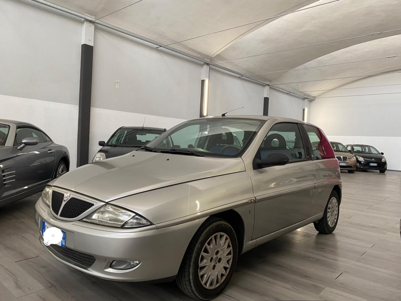 Lancia Y 1.2i cat Elefantino Blu