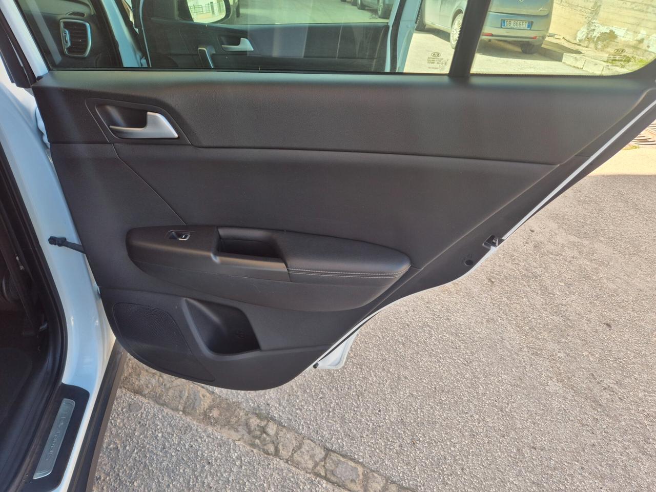 KIA SPORTAGE 1.7 115 CV TETTO APRIBILE XENON KM CERTIF