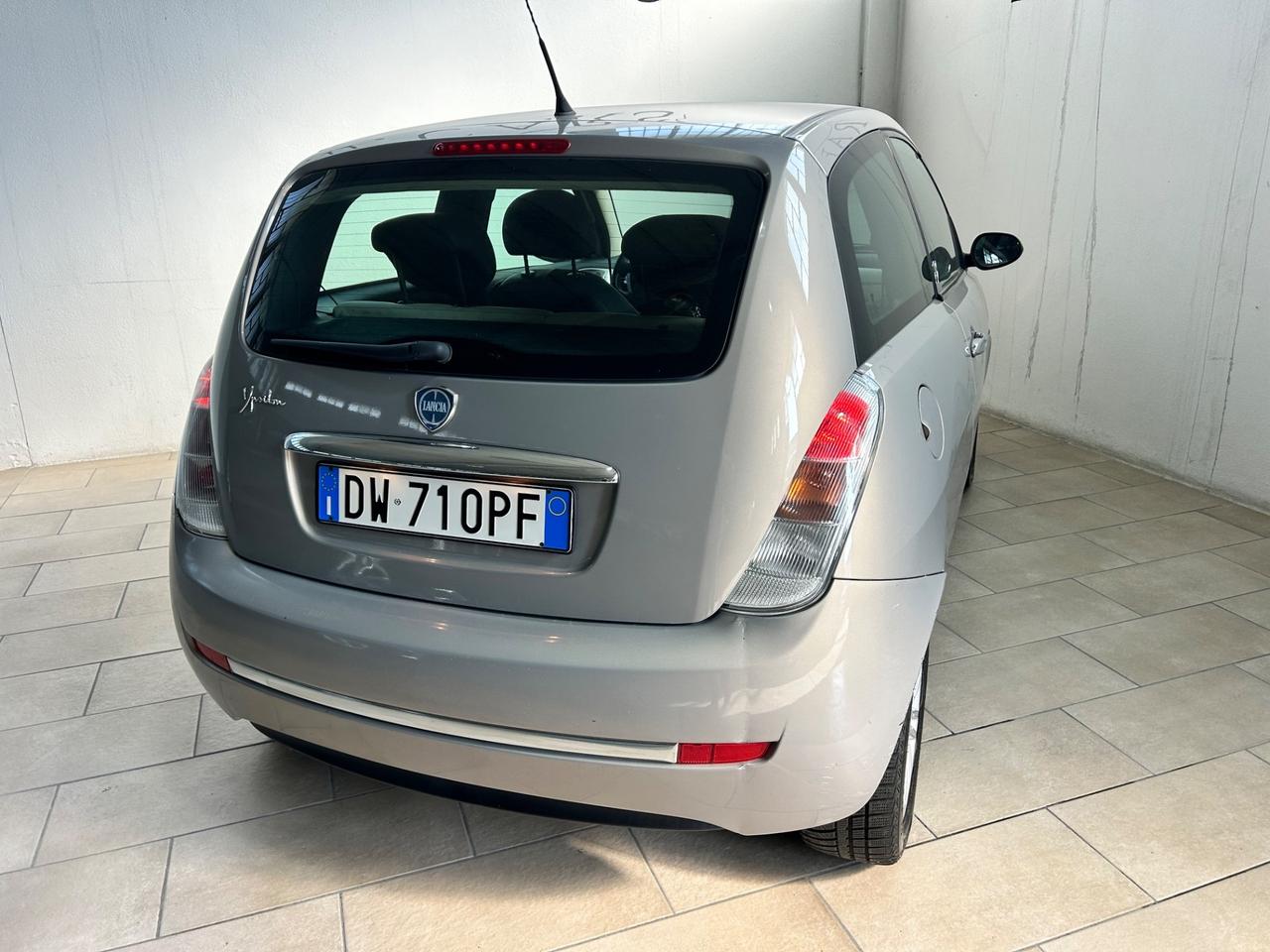 Lancia Ypsilon 1.2 Versus