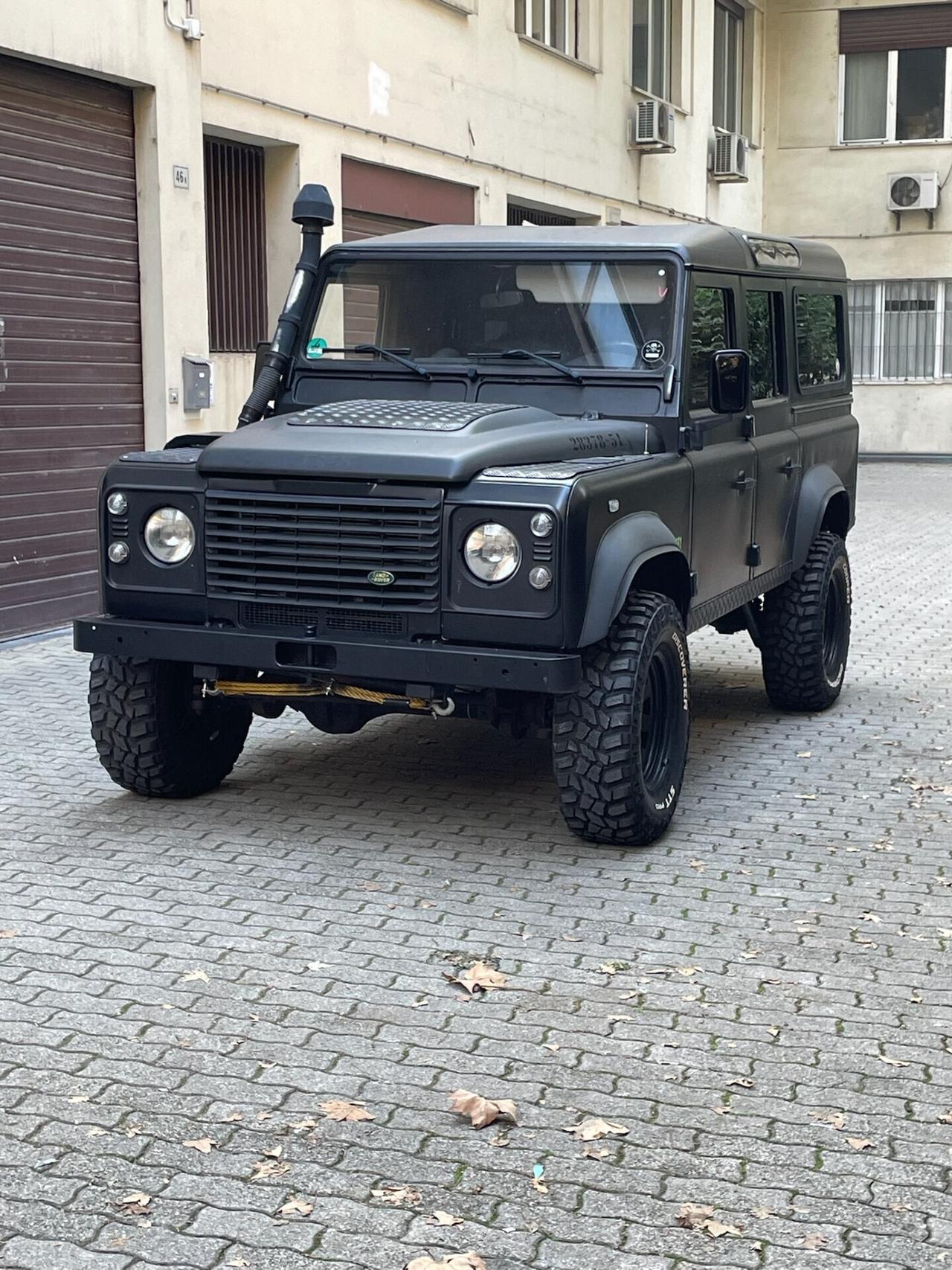 Land Rover Defender 110 TD4 7 POSTI -LIBRETTO TAGLIANDI