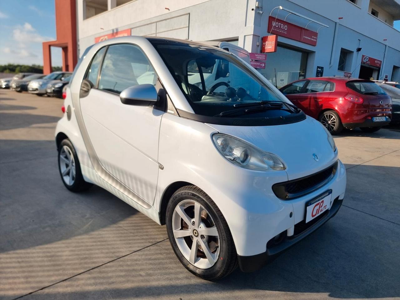 Smart ForTwo 1000 52 kW coupé pure