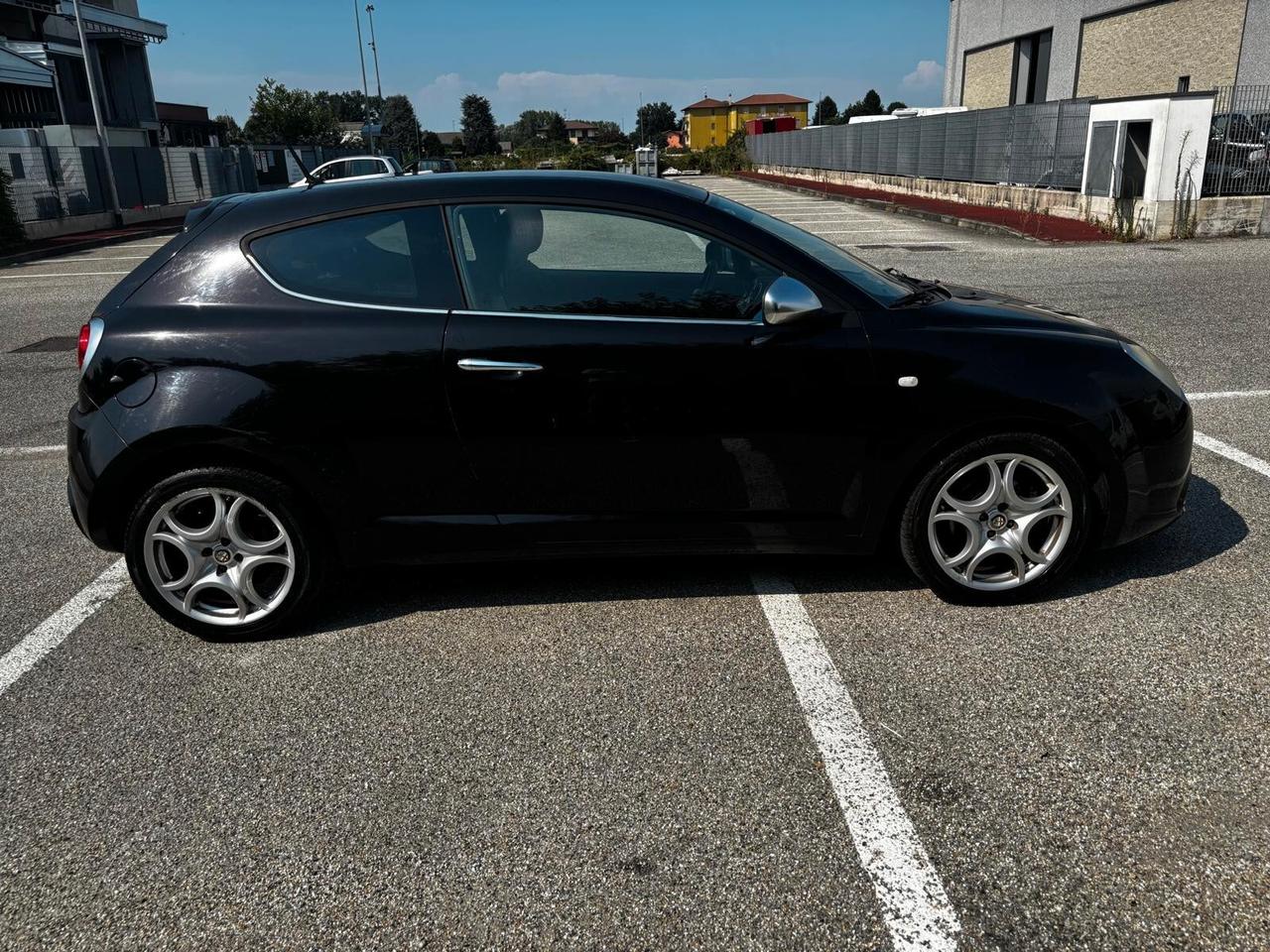 Alfa Romeo MiTo 1.3 JTDm-2 95 CV S&S Distinctive Sport Pack