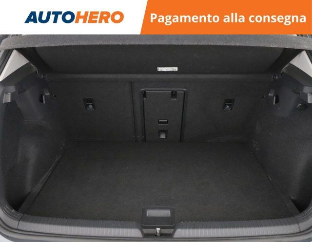 VOLKSWAGEN Golf 1.5 eTSI 150 CV EVO ACT DSG R-Line