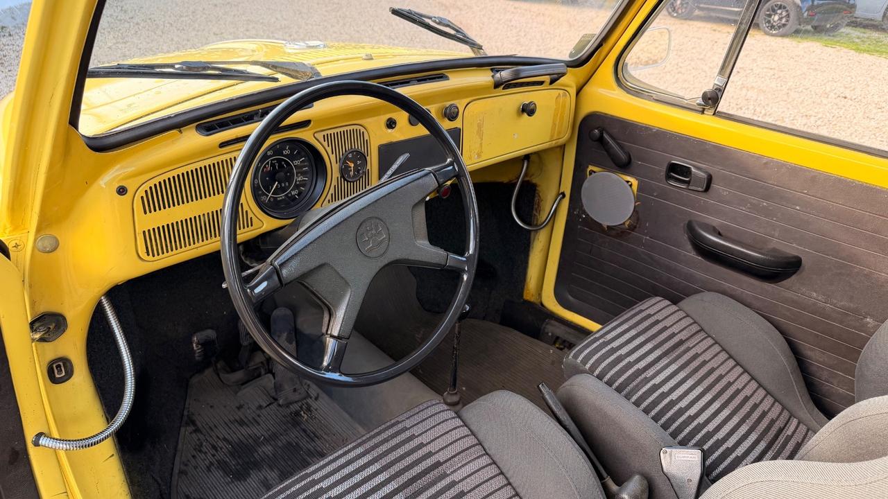 Volkswagen Maggiolino GIALLO
