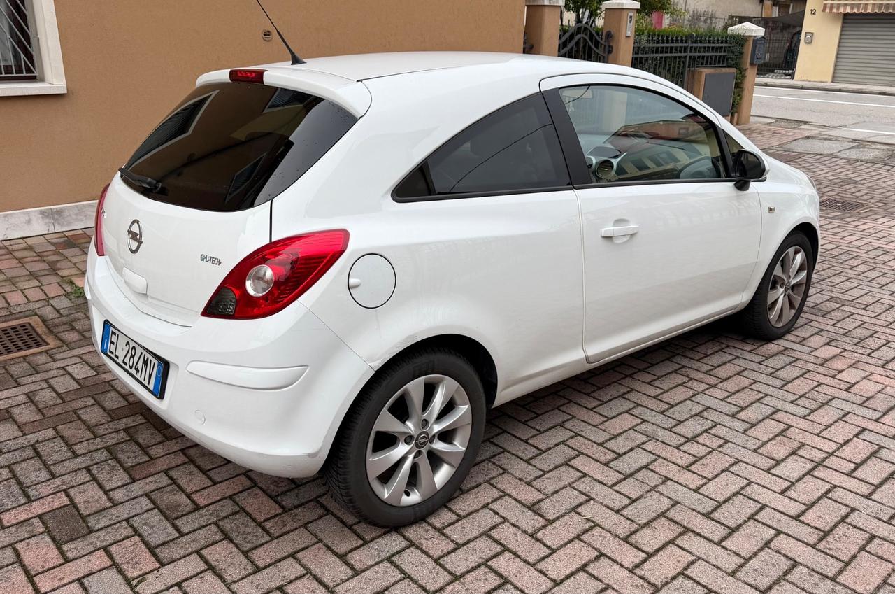 Opel Corsa 1.2 Benzina - GPL Ok Neopatentati