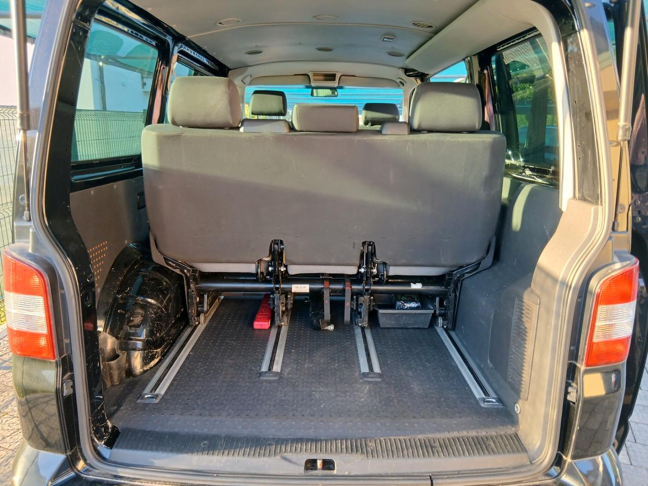 Volkswagen Multivan 2.5 Tdi 130 cv Strartline +gancio e NAvi