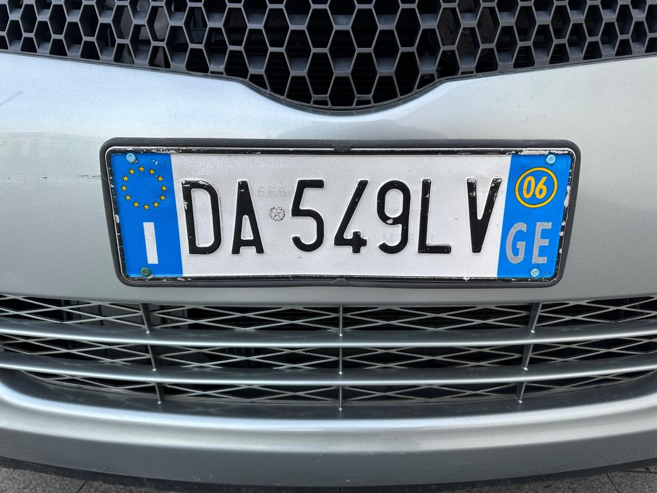 Toyota Yaris 1.0 5 porte Sol