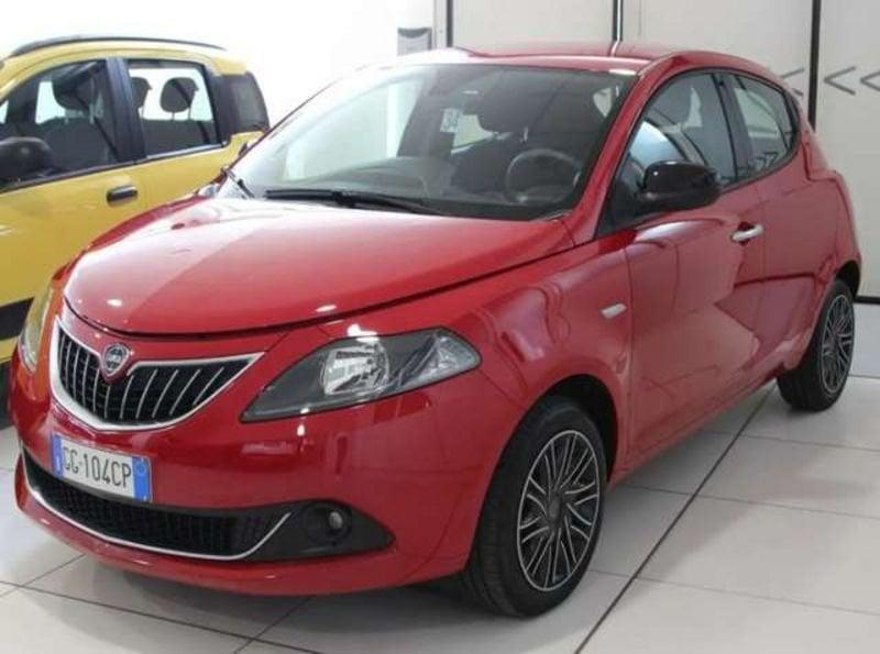 Lancia Ypsilon 1.0 FireFly Hybrid Gold