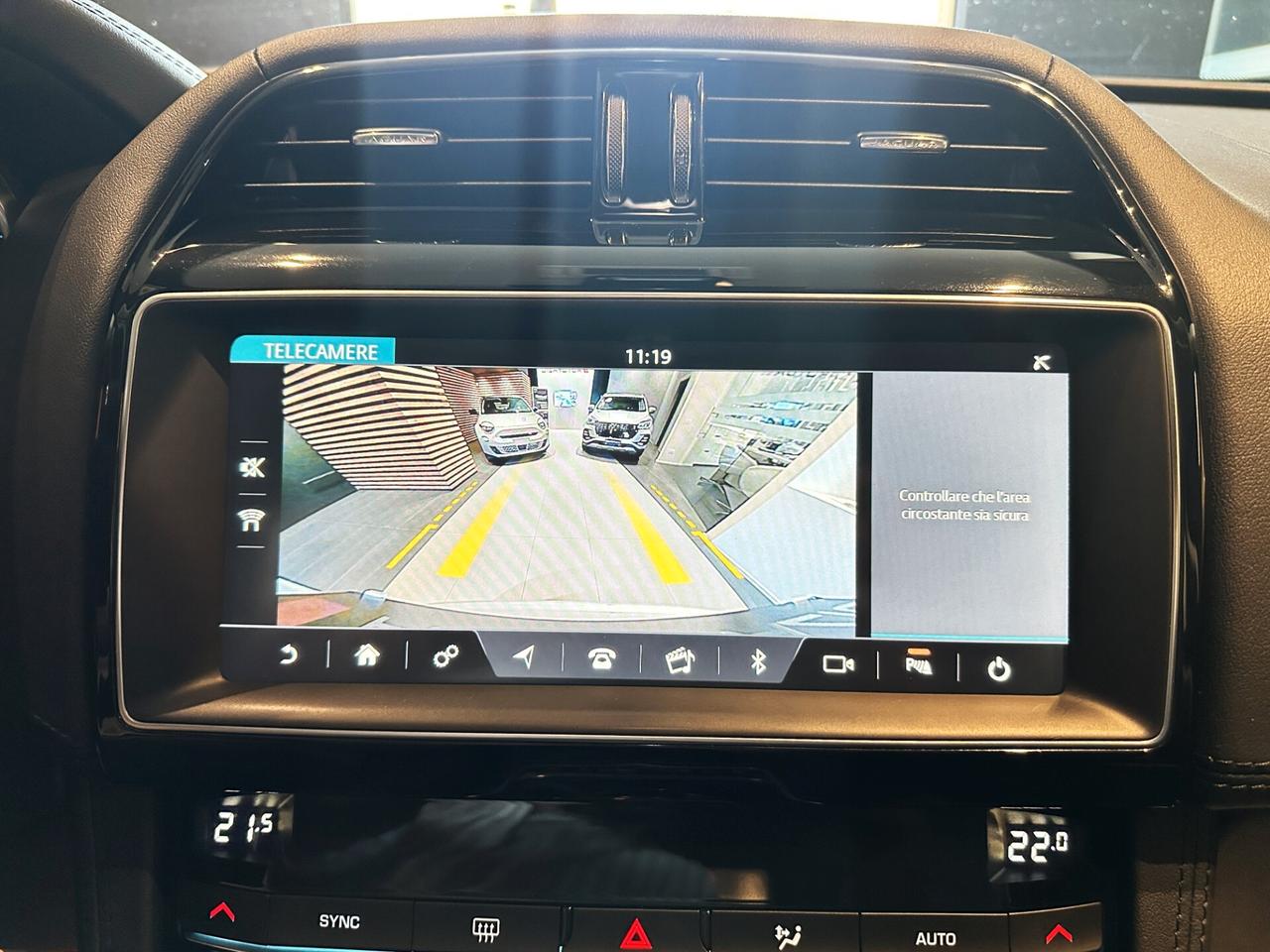 Jaguar F-Pace 2.0 D 180 CV AWD aut. Prestige