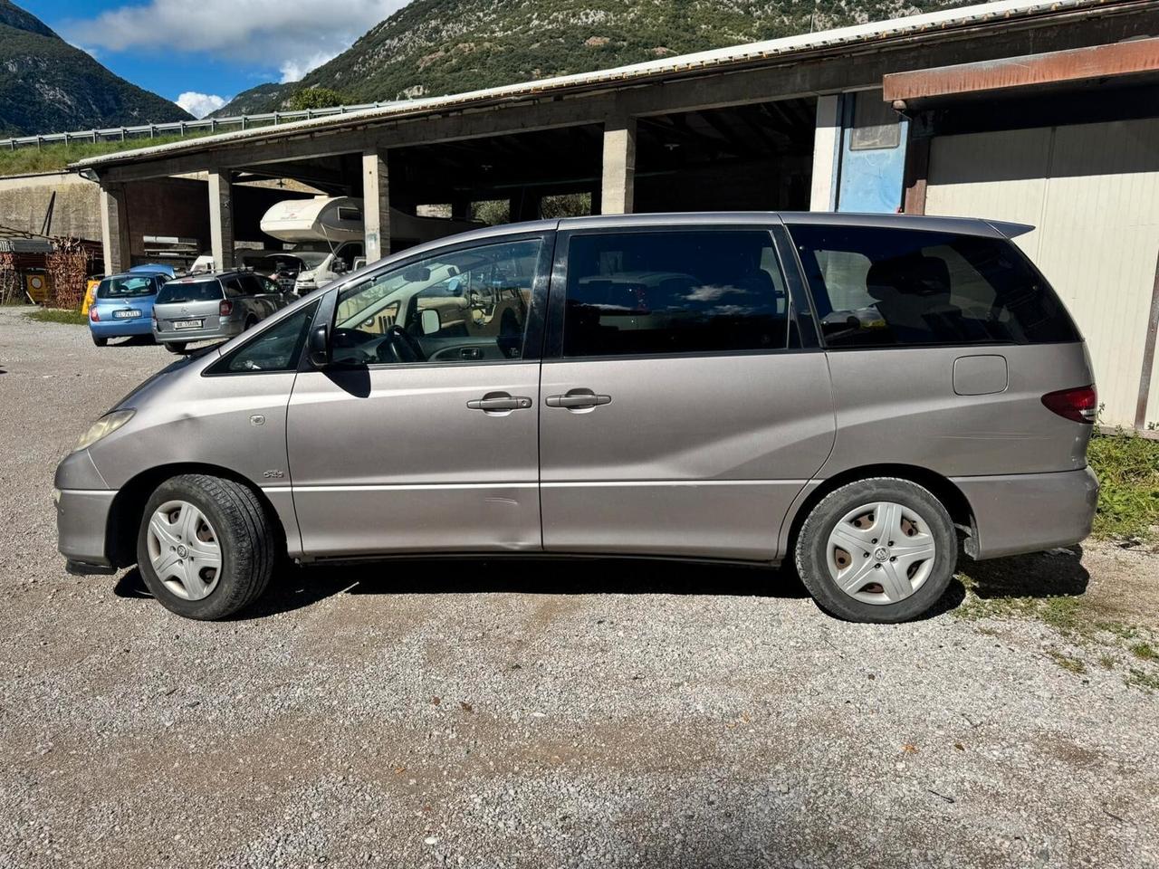 Toyota Previa 2.0 Tdi D-4D